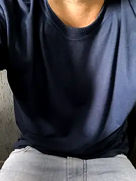 Snapshot of Leo_Big chatting on 05.14.26 Leo Big online show from 05.14.26