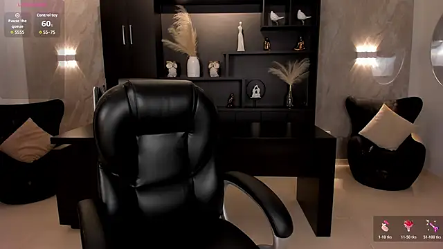 MorganHicks online show from 10.28.25