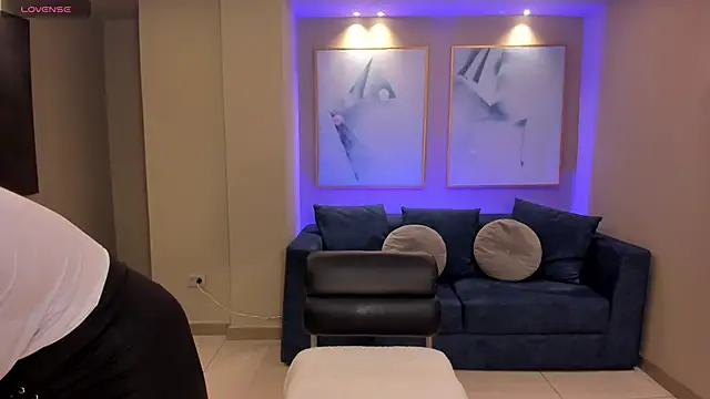 MorganHicks online show from 11.16.25