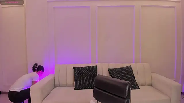 MorganHicks online show from 03.13.26