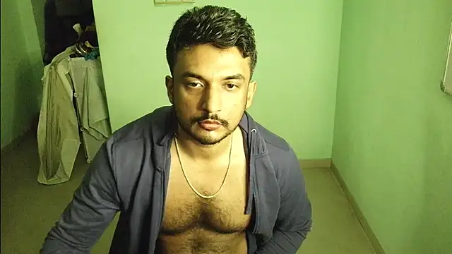 Snapshot of daringcutie chatting on 12.01.25 daringcutie online show from 12.01.25