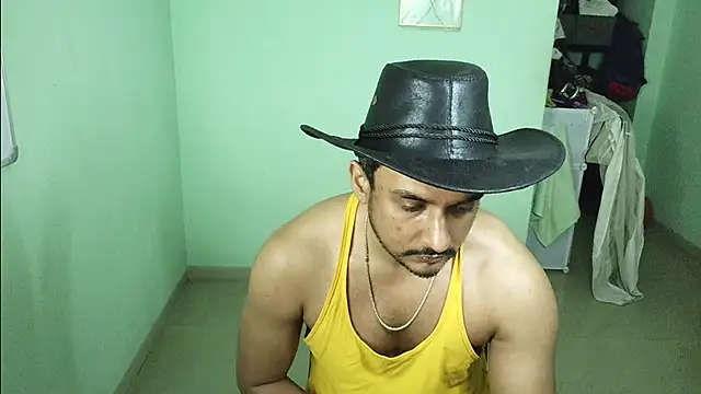 Snapshot of daringcutie chatting on 01.06.26 daringcutie online show from 01.06.26