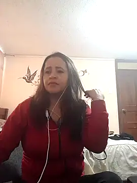 Snapshot of latinfemale chatting on 12.05.24 latinfemale online show from 12.05.24