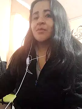 Snapshot of latinfemale chatting on 03.13.25 latinfemale online show from 03.13.25