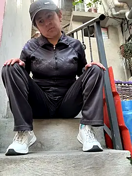 latinfemale online show from 11.20.25