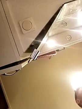 Snapshot of Pavelbure77 chatting on 10.05.25 Pavelbure77 online show from 10.05.25