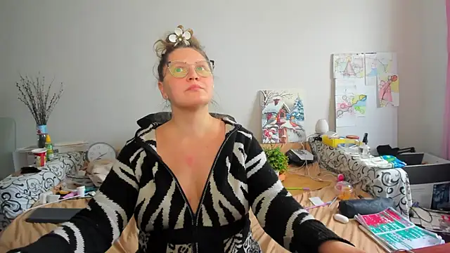 Snapshot of IamYourNarcotic chatting on 02.18.26 IamYourNarcotic online show from 02.18.26