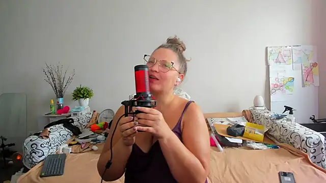 Snapshot of IamYourNarcotic chatting on 02.24.26 IamYourNarcotic online show from 02.24.26