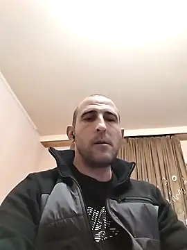 Snapshot of ZDRAVKICH chatting on 04.13.26 ZDRAVKICH online show from 04.13.26