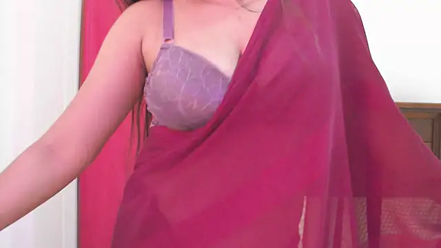 Snapshot of BeautyPriya chatting on 01.24.25 BeautyPriya online show from 01.24.25