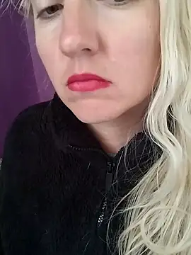 Mllesha74000 online show from 10.16.25