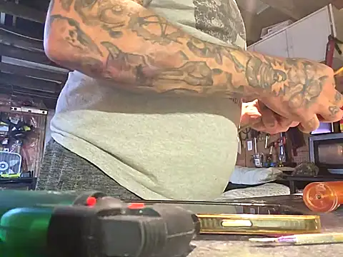 Snapshot of canadacockinme chatting on 09.28.25 canadacockinme online show from 09.28.25