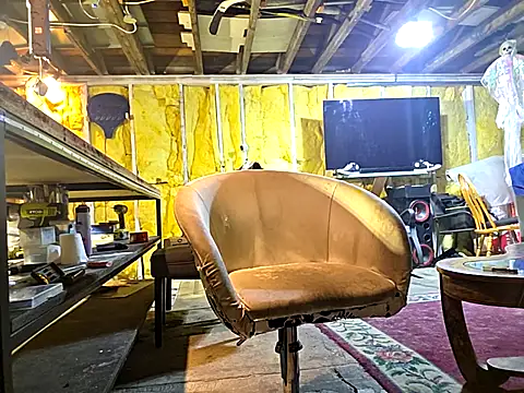 Snapshot of canadacockinme chatting on 10.13.25 canadacockinme online show from 10.13.25