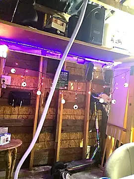 Snapshot of canadacockinme chatting on 10.21.25 canadacockinme online show from 10.21.25