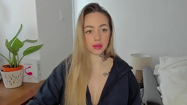 sexyCoralie online show from 01.19.25