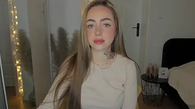 Snapshot of sexyCoralie chatting on 01.19.26 sexyCoralie online show from 01.19.26