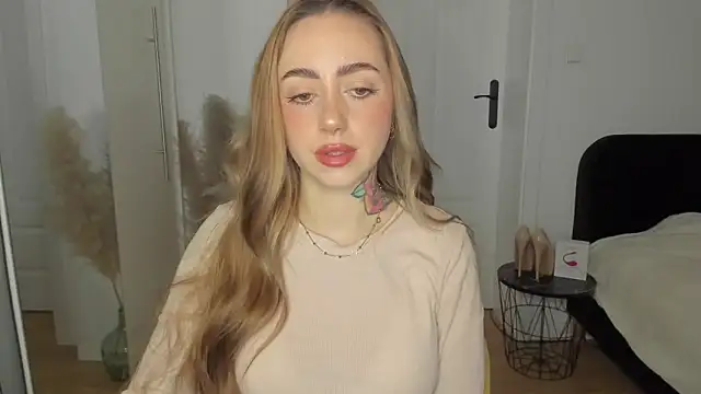 Snapshot of sexyCoralie chatting on 02.03.26 sexyCoralie online show from 02.03.26