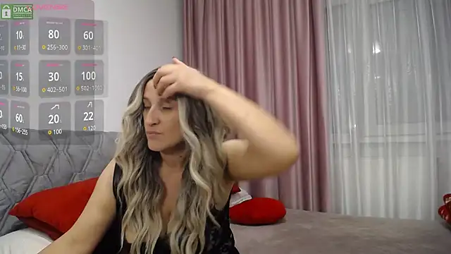 Snapshot of Aphrodite_S32 chatting on 10.16.25 Aphrodite S32 online show from 10.16.25