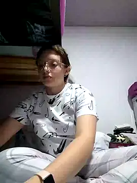 Snapshot of linda-schmidt chatting on 12.07.24 linda-schmidt online show from 12.07.24