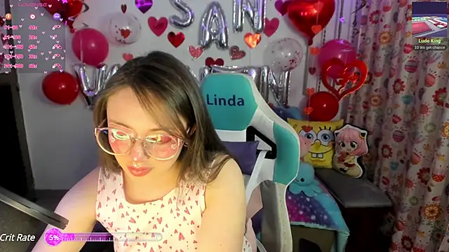 Snapshot of linda-schmidt chatting on 02.15.25 linda-schmidt online show from 02.15.25