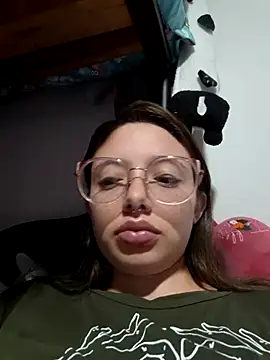 Snapshot of linda-schmidt chatting on 03.16.25 linda-schmidt online show from 03.16.25
