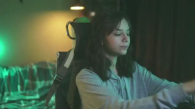 Snapshot of alyssa_sweet chatting on 09.19.25 alyssa sweet online show from 09.19.25