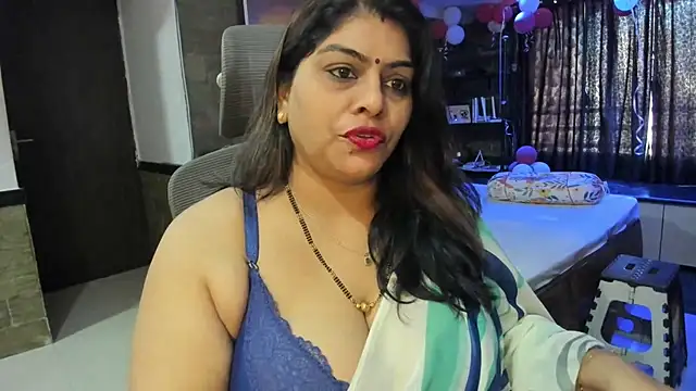 Snapshot of tarivishu23 chatting on 02.18.25 tarivishu23 online show from 02.18.25