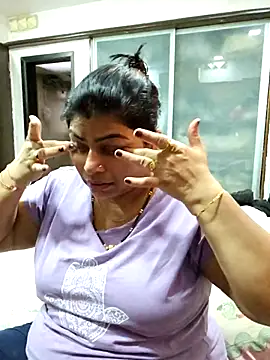 Snapshot of tarivishu23 chatting on 02.19.25 tarivishu23 online show from 02.19.25