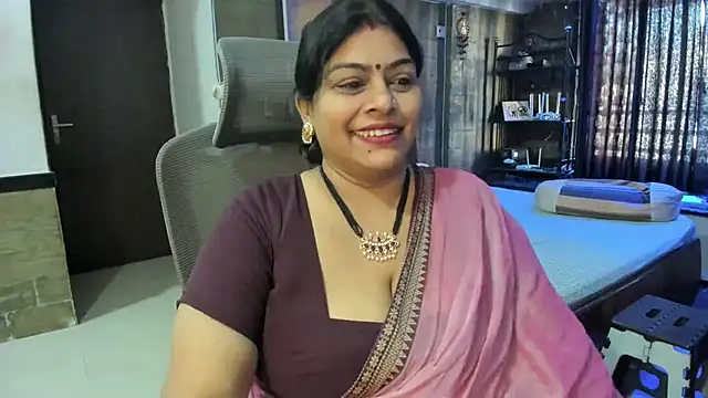 Snapshot of tarivishu23 chatting on 10.22.25 tarivishu23 online show from 10.22.25