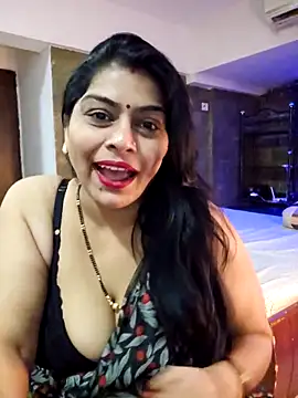 Snapshot of tarivishu23 chatting on 10.25.25 tarivishu23 online show from 10.25.25