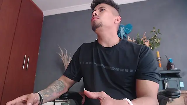 geirge teacherxx online show from 03.17.25