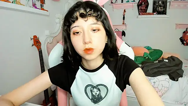 cherrycute online show from 12.20.25