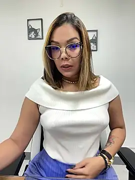 KellyBrooklyn  online show from 03.22.25