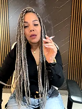 KellyBrooklyn  online show from 10.18.25