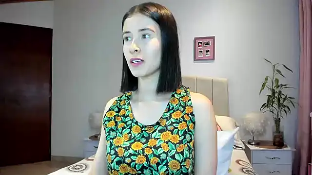 Snapshot of macarena_vallejo chatting on 01.14.25 macarena vallejo online show from 01.14.25