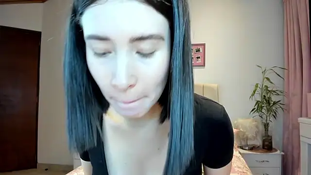 Snapshot of macarena_vallejo chatting on 09.16.25 macarena vallejo online show from 09.16.25