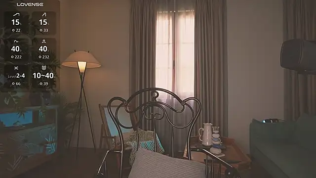 Snapshot of lanabosch chatting on 10.25.25 lanabosch online show from 10.25.25