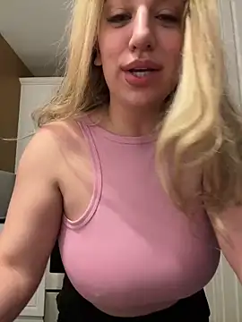 Snapshot of miamellycious chatting on 01.30.25 miamellycious online show from 01.30.25