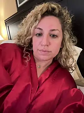 Snapshot of miamellycious chatting on 01.31.25 miamellycious online show from 01.31.25