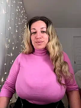 Snapshot of miamellycious chatting on 09.27.25 miamellycious online show from 09.27.25