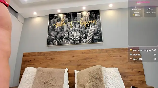 Samara Eyes online show from 12.30.24