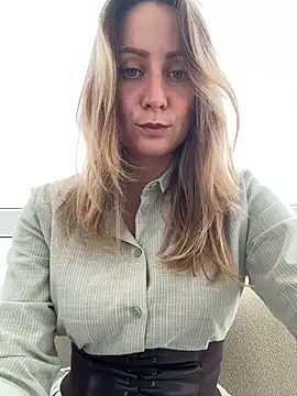 Snapshot of Puzdosia chatting on 09.28.25 Puzdosia online show from 09.28.25