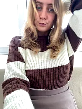 Snapshot of Puzdosia chatting on 10.08.25 Puzdosia online show from 10.08.25