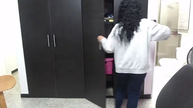 mijal queen online show from 09.19.25