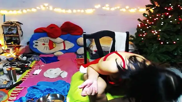 1CuteAndSexy69 online show from 12.31.24