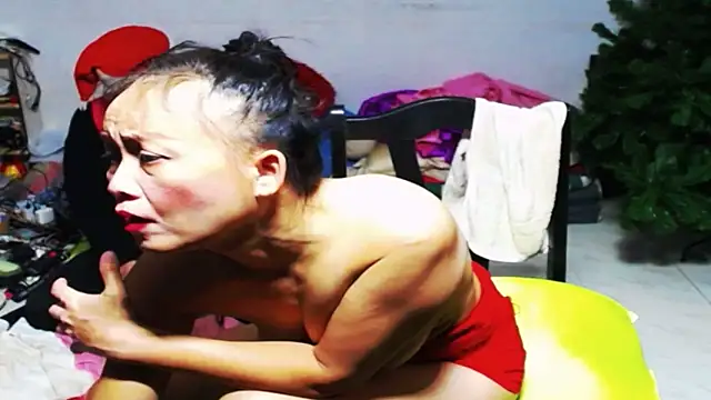 1CuteAndSexy69 online show from 01.02.25