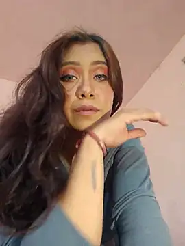 Snapshot of DORYY chatting on 10.23.25 DORYY online show from 10.23.25