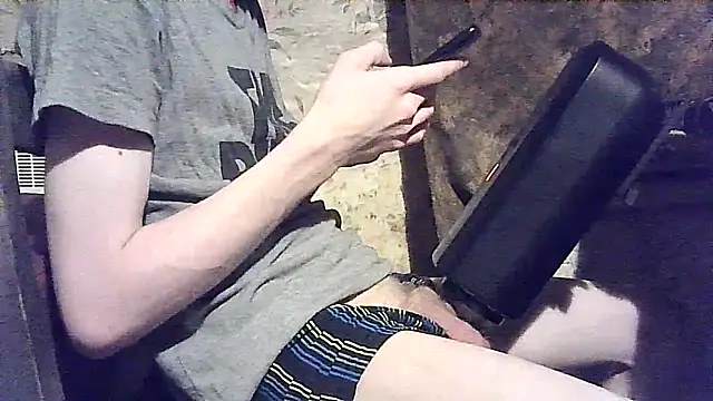 Snapshot of Babi_Kisi chatting on 12.25.24 Babi Kisi online show from 12.25.24