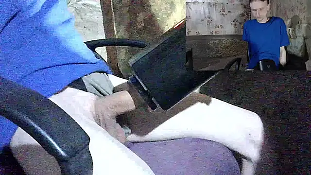 Snapshot of Babi_Kisi chatting on 03.17.25 Babi Kisi online show from 03.17.25