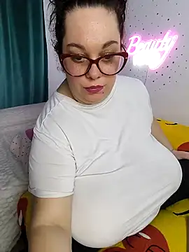 Snapshot of SenzualHotM chatting on 03.01.25 SenzualHotM online show from 03.01.25